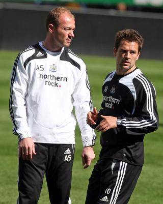 VRAKET I NEWCASTLE: V�rens Newcastle-sjef Alan Shearer mente Owen ikke var god nok for nedrykkslaget p� slutten av sesongen. Foto: AP/Scott Heppell