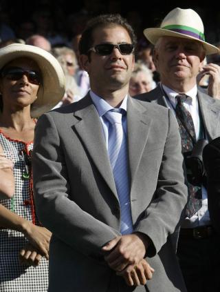 �YENVITNE: Pete Sampras var tilbake i London for f�rste gang p� sju �r. Da fikk han bevitne at Roger Federer passerte ham p� statistikken flest Grand Slam-titler.Foto: SCANPIX/REUTERS/Stefan Wermuth