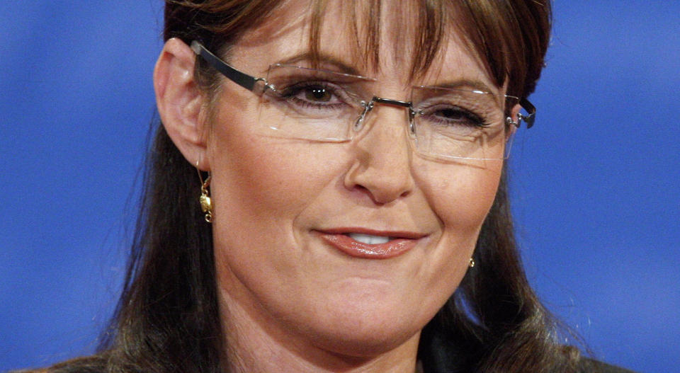 HVORFOR? Det er sp�rsm�let alle stiller seg etter Sarah Palins overraskende avgang. N� spekuleres det i at avgangen skyles hennes ambisjoner om � stille som presidentkandidat i 2012. Foto: REUTERS/Jim Young/SCANPIX
