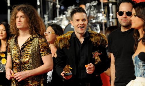  ANTI SWEDEN-FANS The Killers liker norsk jeansmerke. Foto: EPA/Tracey Nearmy