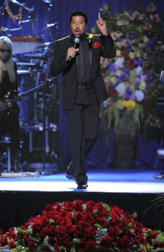 SANG: Lionel Richie. Foto: AP Photo/Mark J. Terrill, Pool/Scanpix