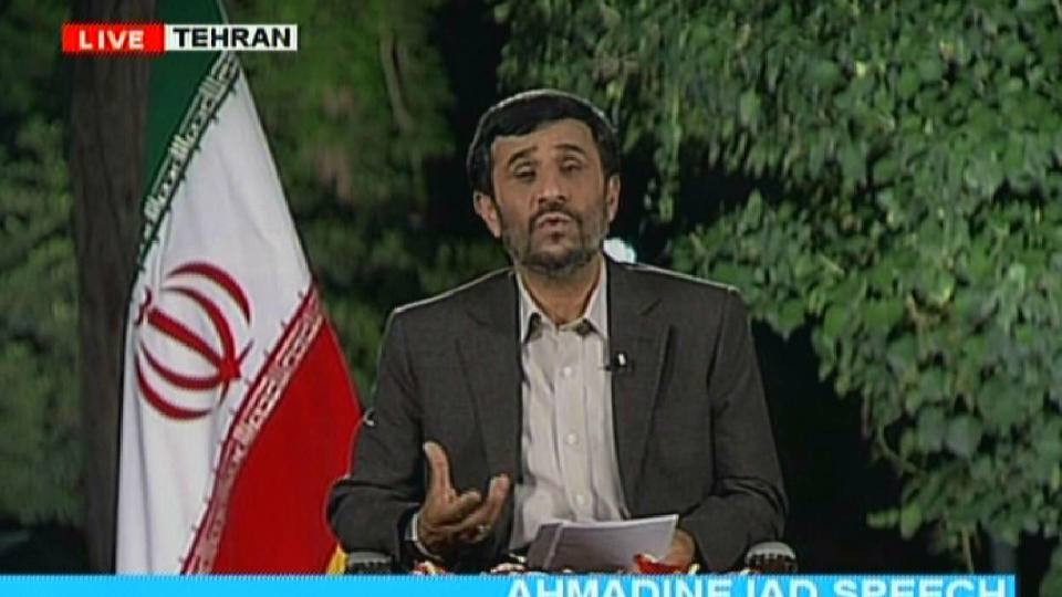 NYTALE: Ahmadinejad viser ingen tegn til � ta kritikken fra opposisjonen p� alvor. Her i en tv-tale sendt p� statlige Press TV i kveld.