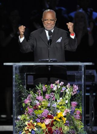 IMPONERT: Motown-grunnlegger Berry Gordy, her under minnetalen han holdt for Jackson, skal ha blitt sv�rt imponert over 12-�ringen. Foto: REUTERS/Mark J. Terrill/SCANPIX