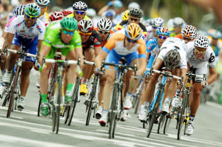VANSKELIG: Thor Hushovd kom p� tiendeplass og mistet mange poeng til den gr�nne tr�ya i g�r. Uten mer hjelp fra laget, og bedre organisert opptrekk blir det vanskelig � sl� Mark Cavendish.
Foto: Heiko Junge / SCANPIX