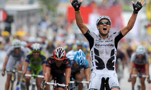 TORDEN-THOR: �The God of Thunder strikes in Barcelona�, skriver Tour de France' offisielle nettside i sin livedekning. I en glatt og skummel avslutning  i Barcelona fikk Thor bruk for oksekreftene p� oppl�pet.
Foto: Pascal Pavani, AFP/Scanpix