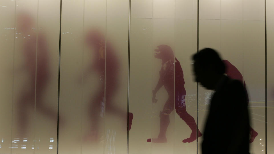 TIDSMASKIN: Siden evolusjonspsykologien ikke har en tidsmaskin har amerikanske studier ofte blitt brukt til � representere alle menn siden steinalderen. Foto: Scanpix