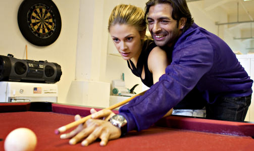 LAGET AV IZZAT-MEDFORFATTER: Leon Bashir, som blant annet var medforfatter bak manuset til �Izzat�, skal instruere Jenny Skavlan & co. FOTO: LARS EIVIND BONES