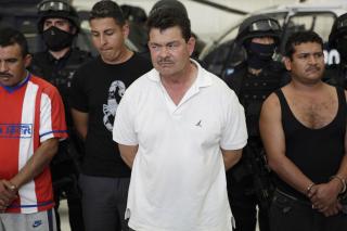 TATT I JUNI: Men kartellet har hevnet seg p� blodigste vis. Foto: AP Photo/Alexandre Meneghini/Scanpix