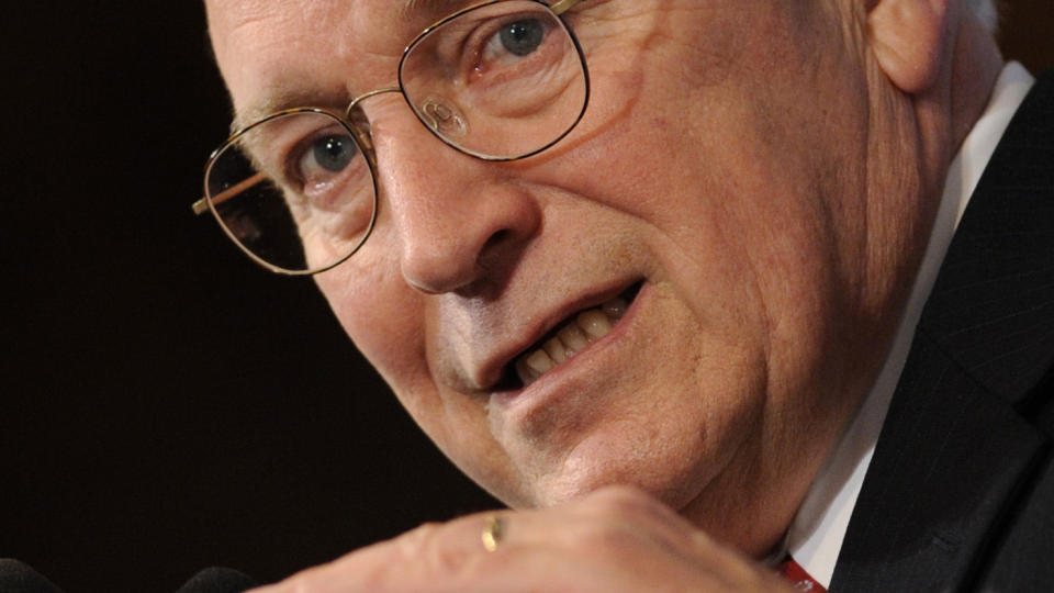 KAN V�RE I TR�BBEL: Dick Cheney skal ha holdt et overv�kningsprogram vekk fra Kongressen. Foto: AP Photo/Susan Walsh/Scanpix