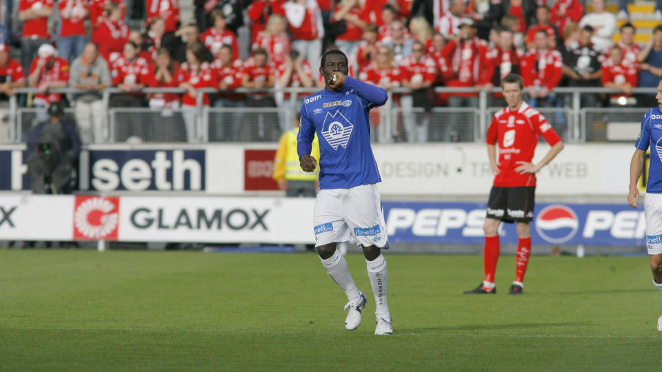 TIPPELIGAENS HEITESTE: Mame Biram Diouf senket Brann p� egenh�nd i g�r kveld. N� tror alle i Molde FK at han forsvinner fra klubben. Foto: Svein Ove Ekornesv�g / SCANPIX