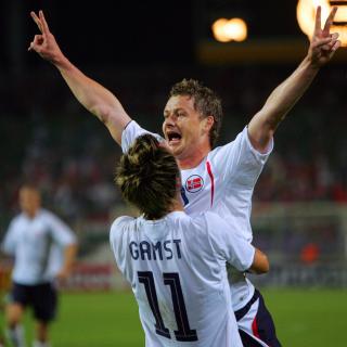 IDOL: Ole Gunnar Solskj�r er idolet til unge Mads Stokkelien. Her jubler Manchester United-legenden etter � ha scoret for landslaget.
Foto: H�kon Mosvold Larsen / SCANPIX
