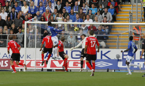 HATTRICK-HELT: Mame Biram Diouf fullbyrdet det ekte hattricket med en knallhard heading. Foto: Svein Ove Ekornesv�g / SCANPIX