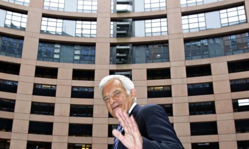  BLIR PRESIDENT:  Polske Jerzy Busek blir president i det nye EU-parlamentet den f�rste halvdelen av kommende fem�rsperiode. Foto: YVES HERMAN, REUTERS/CANPIX.