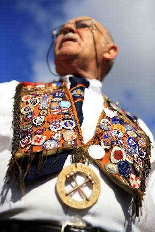 ORANSJE: Den protestantiske Oransjeordenen skaper hvert �r skaper hvert �r store demonstrasjoner blant katolikker.  REUTERS/Cathal McNaughton