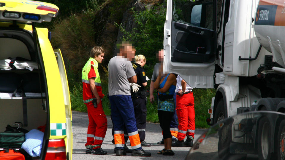 RANET: Tankbilsj�f�ren ble ranet p� en rasteplass p� E6 i Hedmark. Politiet jakter n� en rumensk-registrert m�rk stasjonsvogn. FOTO: Dan �sen Hansen