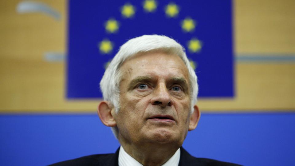 NY PRESIDENT: Polske Jerzy Buzek leder n� EU-parlamentet. Foto:LUCAS DOLEGA/EPA