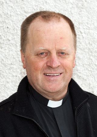 IKKE FAN: Den tidligere tyske biskop Gerhard Maria Wagner, utnevnt av den n�v�rende paven, har kalt Potter-b�kene for satanisme. SCANPIX / EPA/JACK HAIJES