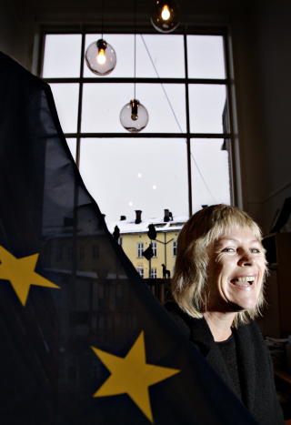 GRATULERER ISLAND: Grete Berget, generalsekret�r i Europabevegelsen, mener det er viktig for Norge at Island s�ker EU-medlemskap.