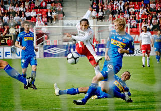 EUROPEISK OPPTUR? Fredrikstad og Everton Santos da Costa har bare �n seier p� de siste seks seriekampene. Foto: Linn Catrin Olsen / SCANPIX