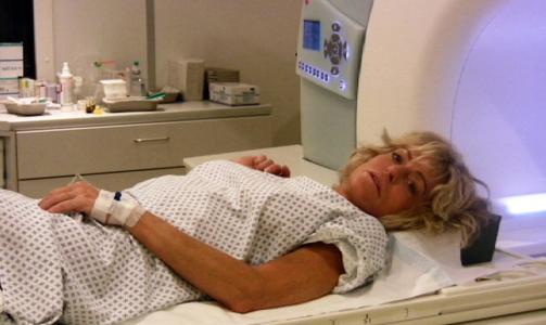 TAPTE KAMPEN MOT KREFTEN: Farrah Fawcett fikk diagnosen tarmkreft i 2006. Foto: REUTERS/NBC/SCANPIX
