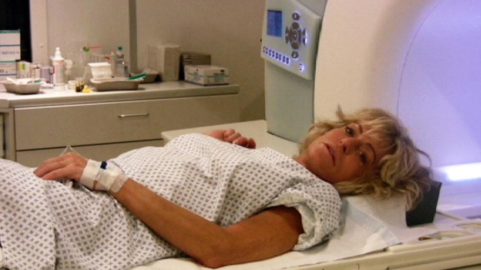 D�DE AV KREFT: Skuespiller Farrah Fawcett (62) tapte kampen mot kreften. Hennes dokumentar �Farrah�s Story� ble nominert til Emmy. Foto: REUTERS / SCANPIX