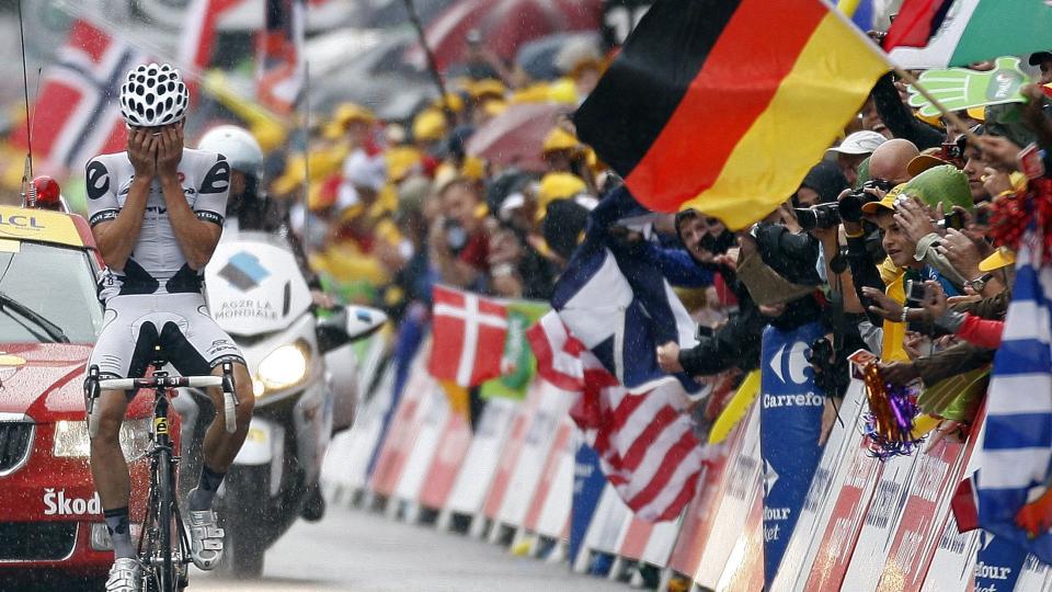 VANT: Heinrich Haussler fikk den f�rste Cervelo-jubelen da han trillet alene over m�l p� den trettende etappen, men Thor Hushovd s�rget snart for mer jubel i den leiren. Foto: SCANPIX/REUTERS/Charles Platiau