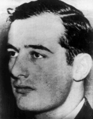 KRIGSHELT: Raoul Wallenberg. Foto: AP / SCANPIX KRIGSHELT: Raoul Wallenberg. Foto: AP / SCANPIX
