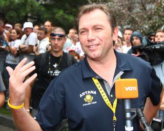 SLUTTER:  Astanas sportsdirekt�r Johan Bruyneel gir seg i profflaget etter sesongen og er en het kandidat til en tilsvarende stilling i Team RadioShack.  Foto: Ian Langsdon / EPA.
