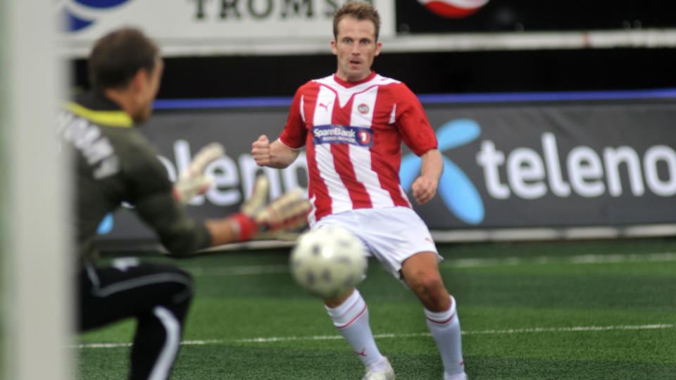 AKTIV, MEN INEFFEKTIV: Morten Moldskred skapte mye, men sl�ste ogs� med sjansene mot Dinamo Minsk. Likevel fikk TIL-spissen til slutt bel�nning i form av scoring og m�lgivende.Foto: Rune Stoltz Bertinussen / SCANPIX