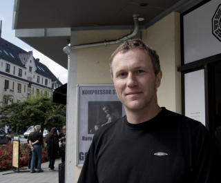 - EN STOR MANN: Jan K�re Nordheim mener Mame Biram Dioufs avskjedshilsen vitner om en stor mann.Foto: Erik Hattrem