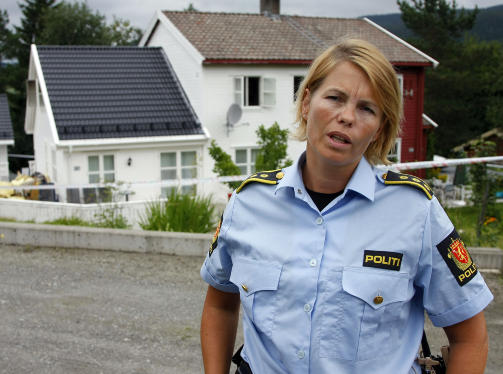 - INGEN MISTENKTE: Lensmann Marit Fostervold Johansen i Kl�bu har ikke funnet noen direkte koblinger til de tidligere episodene ved familiens hus, men utelukker ingenting. Foto: TOM E. �STHUUS