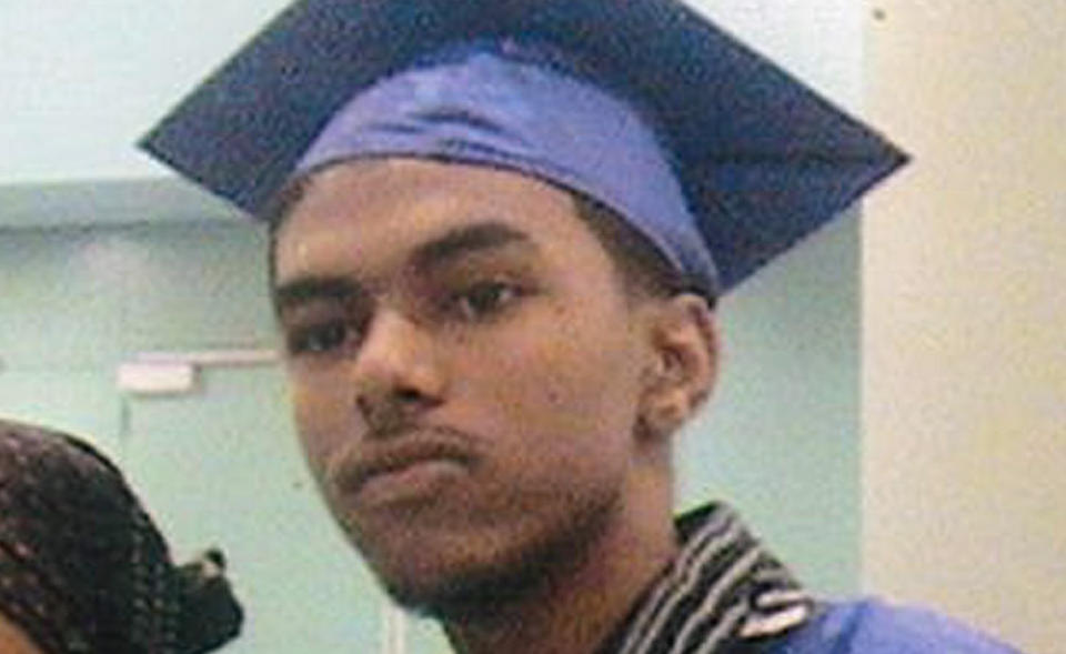 DREPT: Jamal Bana (20) var ingeni�rstudent i byen Minneapolis, USA, f�r han plutselig forsvant i november. Nylig fikk foreldrene hjemme i USA den grusomme d�dsbeskjeden via likbilder p� nettet. FBI etterforsker n� opptil 20 tilfeller hvor unge somaliske menn i byen har blitt rekruttert til terrorkamp i Somalia. Foto: SCANPIX/AP Photo/Somali Justice Advocacy Center