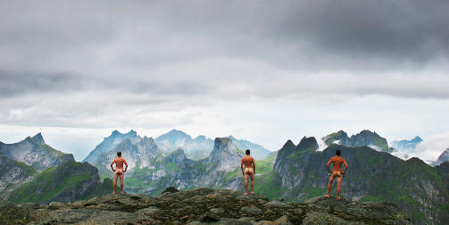 Lofoten m� sies � v�re blant de vakreste stedene i landet! Bildet er tatt med selvutl�ser fra fjellene kalt Munkan, skriver Magnus Wilumsen.