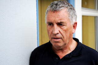 LAR CUPEN FORTSETTE: Idrettslege Odd-Arne Daljord ser ikke noen grunn til � stoppe cupen. Foto: �ISTEIN NORUM MONSEN/DAGBLADET