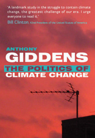 NY BOK: Den britisk sosiologen Anthony Giddens har i boka �The Politics of Climate Change� lansert Giddens paradoks.