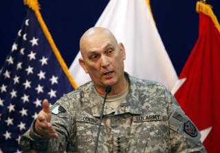 ADVARER: General Ray Odierno erkl�rte i dag at konflikten mellom irakisk Kurdistan og sentralmyndighetene i Irak utgj�r den fremste trusselen mot stabiliteten i landet. FOTO: AP/SCANPIX