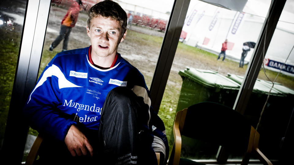 POSITIVT OVERRASKET: Ole Gunnar Solskj�r skryter av Michael Owen, men hadde ikke trodd han skulle imponere s� stort s� raskt.Foto: THOMAS RASMUS SKAUG/DAGBLADET