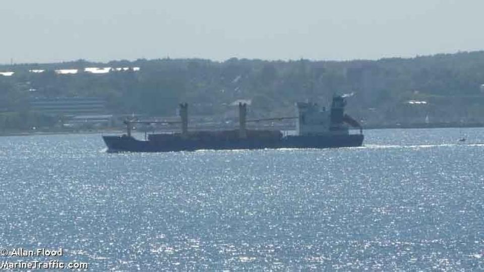 - KAPRET Det Malta-registrerte lasteskipet Arctic Sea med en russisk besetning p� 15 skal ha blitt kapret utenfor svenskekysten natt til 24. juli i �r. Foto: marinetraffic.com/Expressen