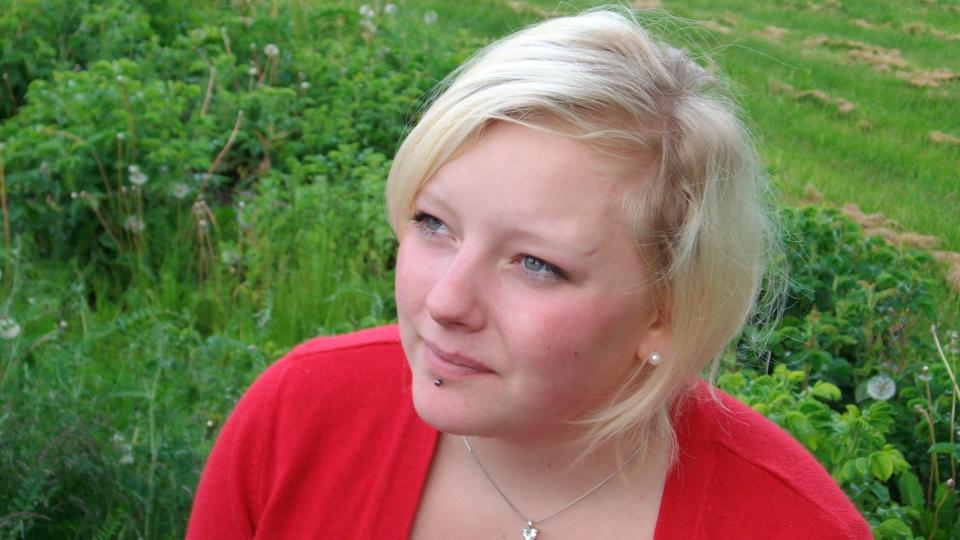 Så nei vær ikke så dum at du begynner som glamourmodell. thumbnail