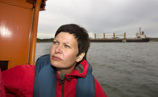 KYST OG FISKERIMINISTER: Helga Pedersen innr�mmer � ha gjort feil. FOTO: SCANPIX