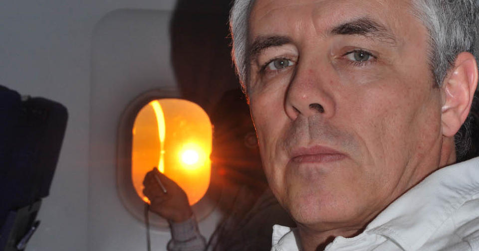 SATT OG SOV: Endre Zweidorff  (53) fra Bergen var blant passasjerene p� Continental Airlines-flyet. Han br�v�knet da flyet plutselig mistet h�yde og flere passasjerer ble skadd i turbulensen. Foto: PRIVAT
