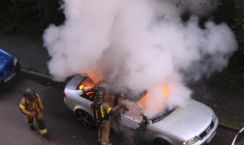 - DRAPSBILEN: Denne bilen skal ha blitt brukt under drapet p� Bakke. Tre menn, to av dem br�dre, er siktet og varetektsfengslet for drapet. Foto: Dagbladet-tipser