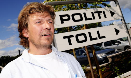 - H�PER P� OPPKLARING: Advokat Christer Hedin forsvarer siktede som l�slates fra politiets varetekt i dag. N� h�per advokaten at politiet finner riktig gjerningsmannen. Siktede mener han er uskyldig. Foto: Erik Berglund