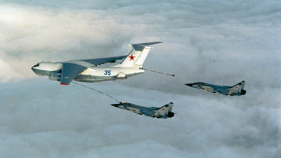 30 KRONER: MiG-31 gikk under hammeren til et str�selskap for bare 30 kroner. Markedsverdien ligger p� 22 millioner.  AFP PHOTO / NORWEGIAN AIR FORCE / HO