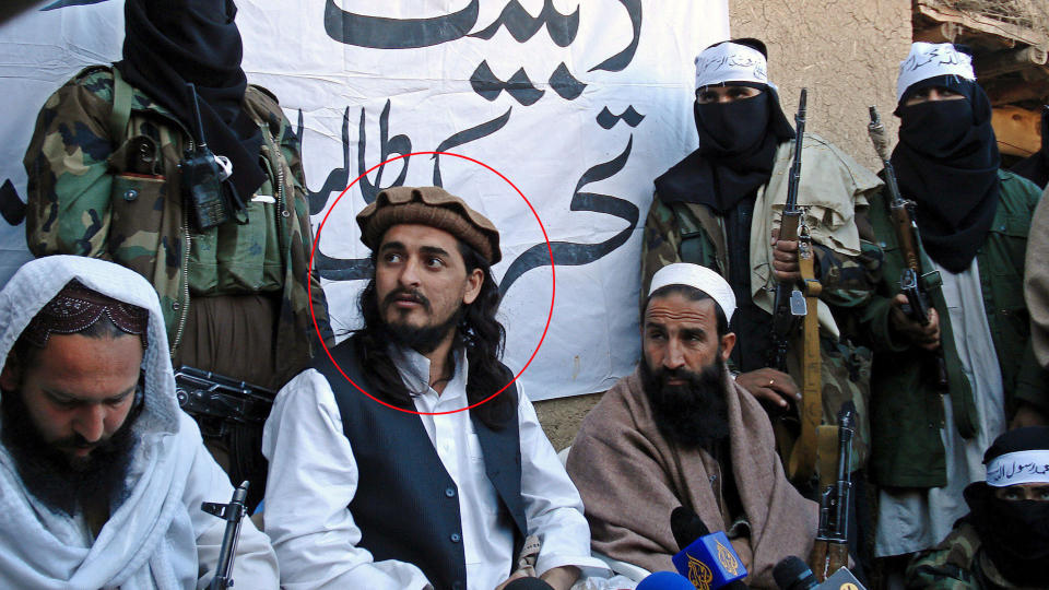 KANDIDAT: Lederen for gruppen Fedayeen al-Islam, Hakimullah Mehsud, er en av dem som kan bli ny leder for pakistanske Taliban, etter at den tidligere toppen Baitullah Mehsud trolig ble drept p� onsdag. Det ventes at navnet p� den nye lederen offentliggj�res etter fredagsb�nnen i dag. Foto: SCANPIX