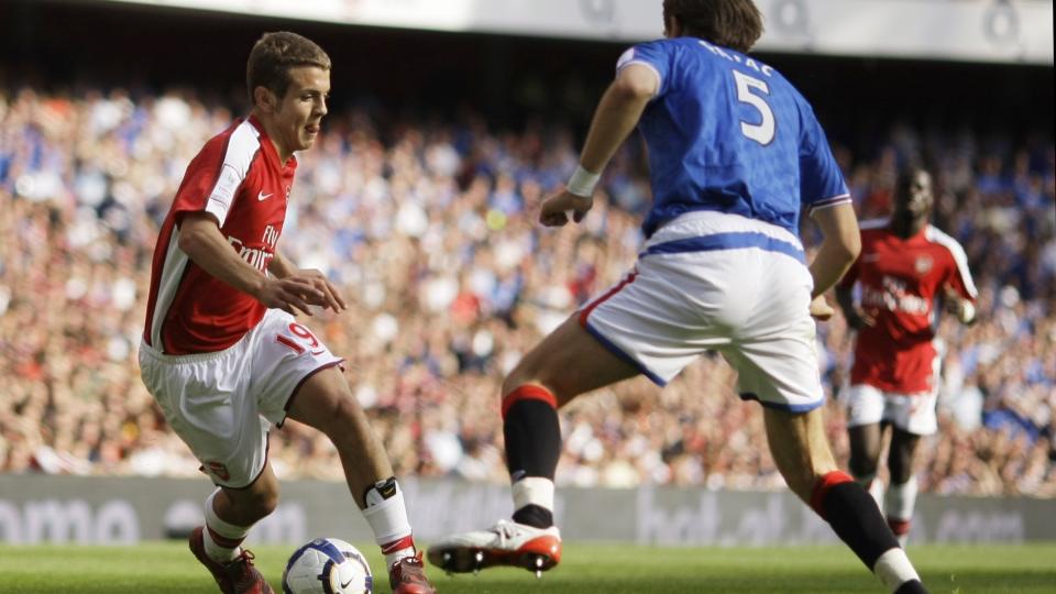 HERJET MED RANGERS: Jack Wilshere (17) scoret to m�l mot Rangers, og viste at han kan bli gull verdt for Arsenal og England i �rene fremover. Foto: Matt Dunham)/ AP.