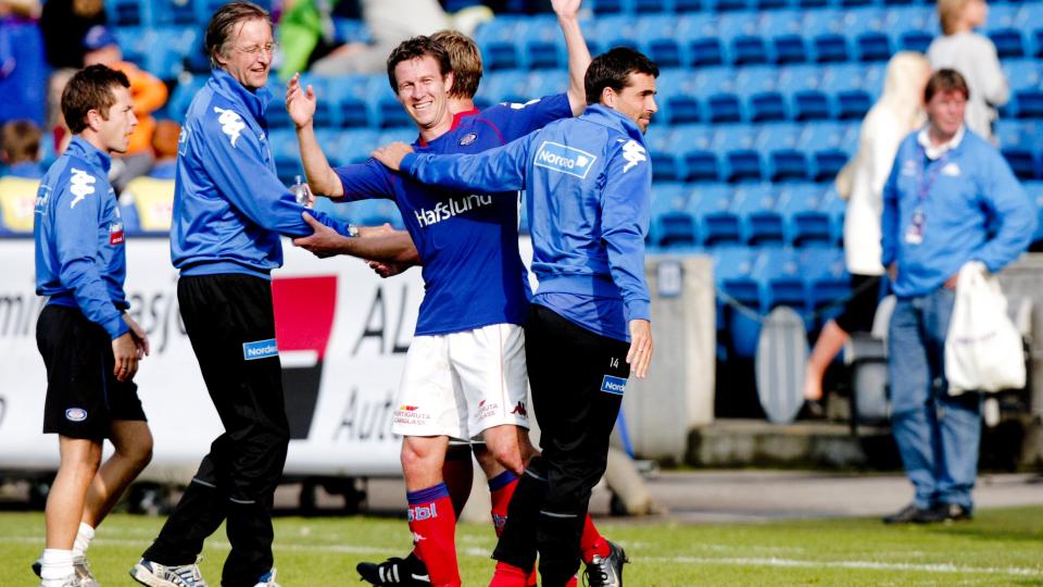 EKSTREM SNUOPERASJON:V�lerenga brukte 20 minutter p� � komme seg til cupsemifinale.Kvartfinalen hadde alt, syv scoringer, selvm�l, r�de kort, straffebom.Foto: Stian Lysberg Solum / SCANPIX