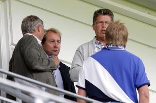 P� PLASS: Kjell Inge R�kke koste seg sikkert p� tribunen under kvartfinalen mellom Molde og Rosenborg.
Foto: Svein Ove Ekornesv�g / SCANPIX
