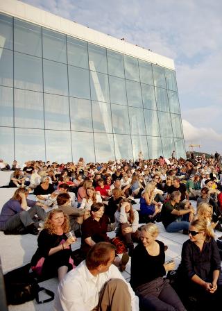 MER TIL OPERAEN: Kulturministeren plusser p� mer enn 750 millioner kroner, og 50 millioner g�r til kultur fra andre budsjett. If�lge Aftenposten, som oppsummerer lekkasjer fra avisene den siste tida, f�r bibliotek og litteratur 58 millioner kroner mer.
Foto: Stian Lysberg Solum / SCANPIX