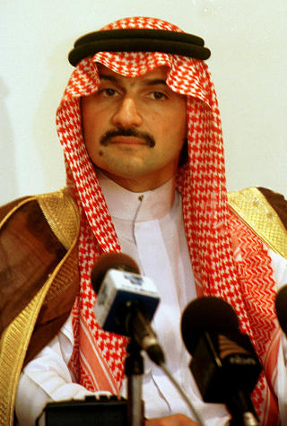 STOR INNFLYTELSE: al-Walids store investeringsportef�lje gir ham en nesten unik innflytelse. FOTO:AP PHOTO/SALEH RIFAI/SCANPIX